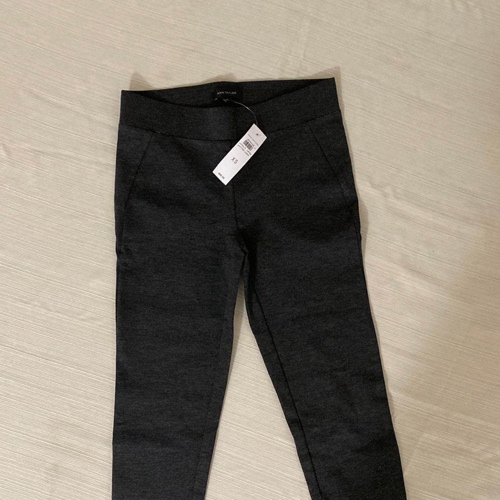 Ann Taylor leggings, brand new, dark charcoal grey, womens size XS